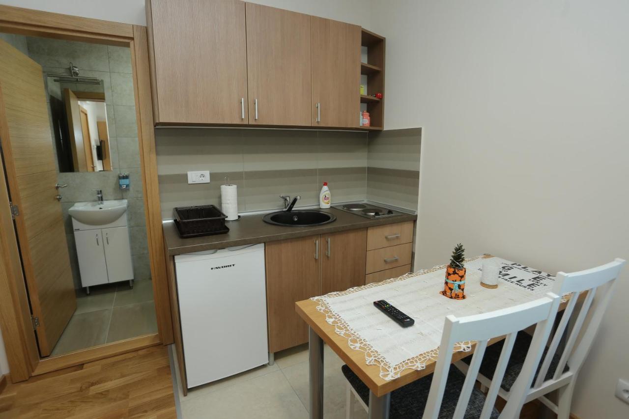 Mipet Apartmani 즐라티보 외부 사진