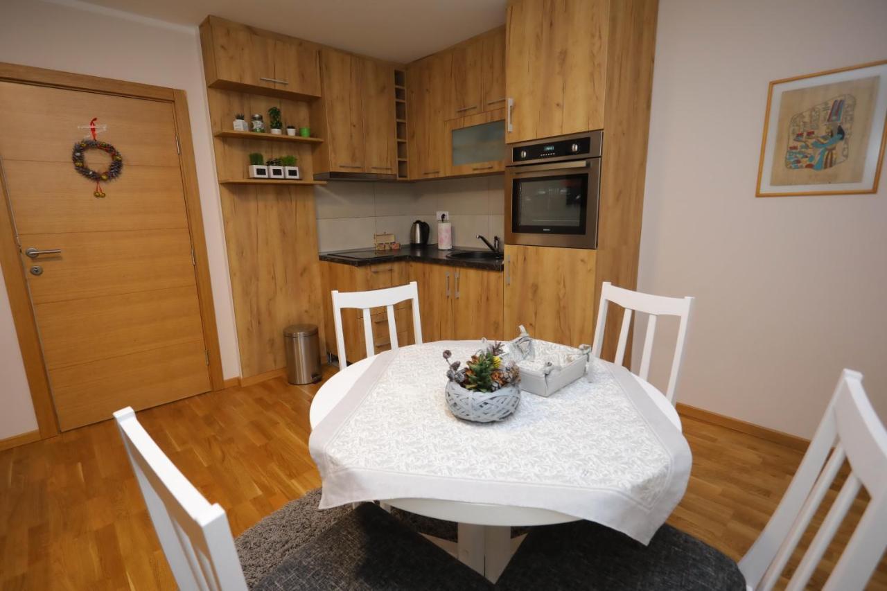 Mipet Apartmani 즐라티보 외부 사진